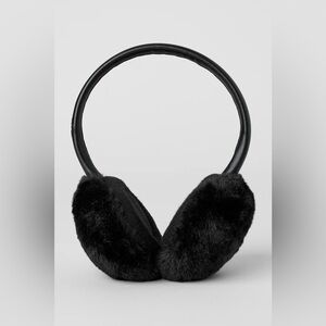 ALO YOGA | ✨NWOT✨ Faux Fur Ear Muff in Black